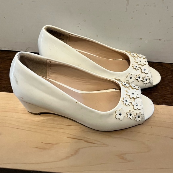 George & Rachel Dress Shoes Girl Lot of 2 Pairs - Picture 3 of 15